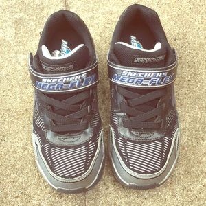 Boys Size 1 Skechers Tennis Shoes Mega Flex